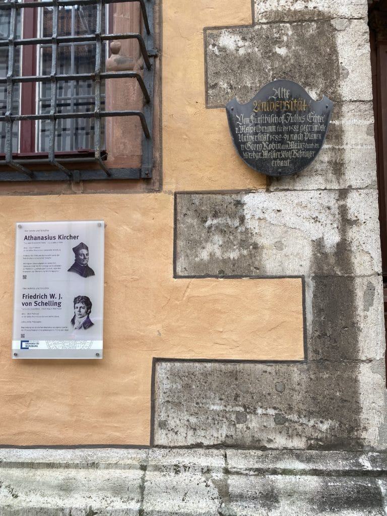 Alte Universität erbau von Julius Echter