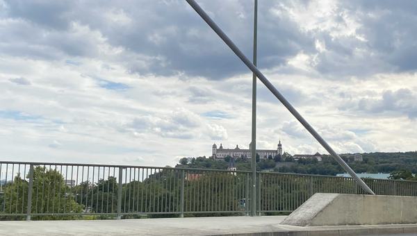 Blick von der Brücke der Deutschen Einheit