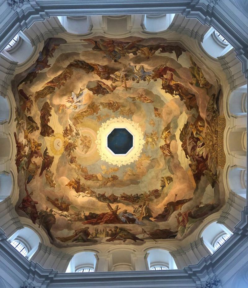 Deckenhimmel Haupthaus