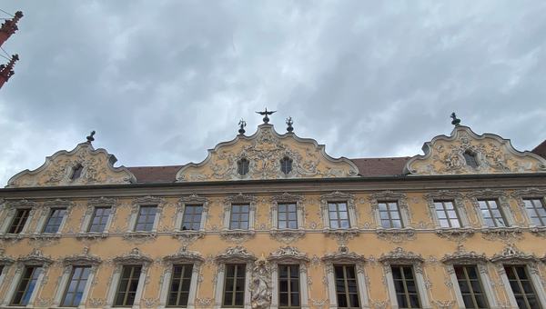 Falkenhaus