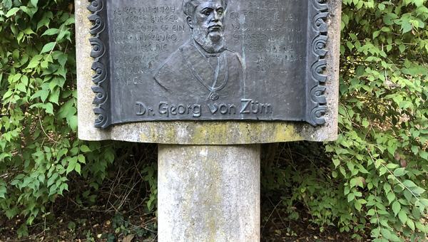 Gedenkstein Zürn im Ringpark