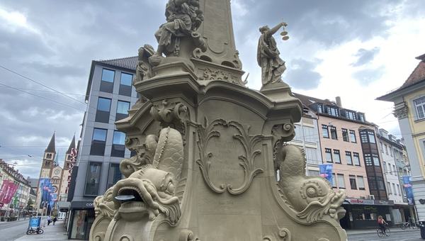 Vierröhrenbrunnen
