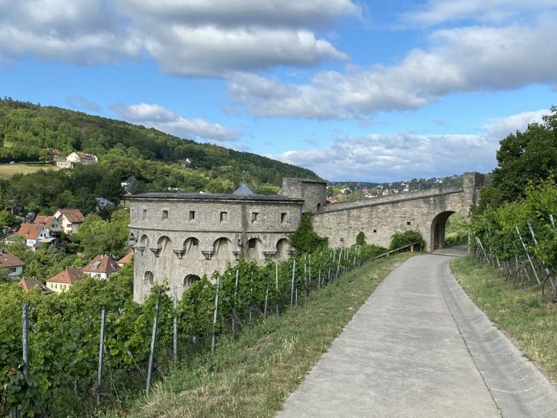 Maschilkuliturm mit Schützenluken